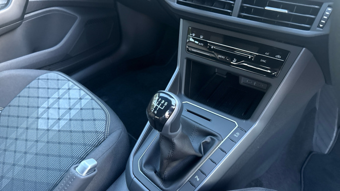 Volkswagen Polo 1.0 TSI R-Line 5dr Petrol Hatchback - Image 14
